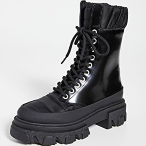 Track Sole Combat Boots - Picture 1 of 4